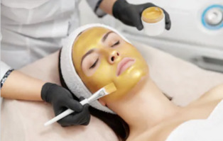 Women Gold Spa